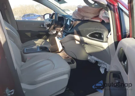 2021 Chrysler Pacifica Touring L из США, поврежденный, VIN 2C4RC1BG1MR542816